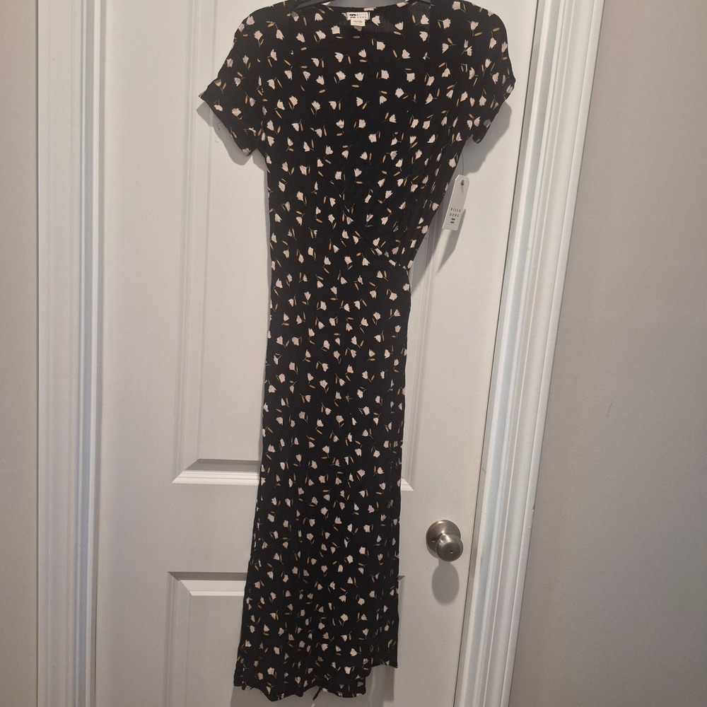 Billabong Womens Black Floral Print Short Sleeve Wrap Maxi Dress NWT XS